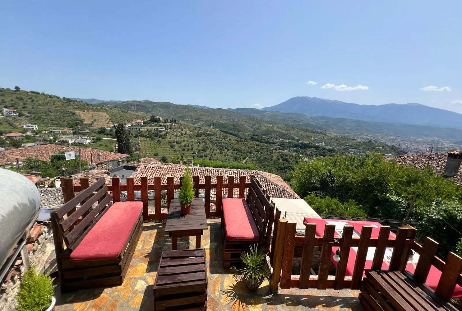 Villa Maria - Berat Castle